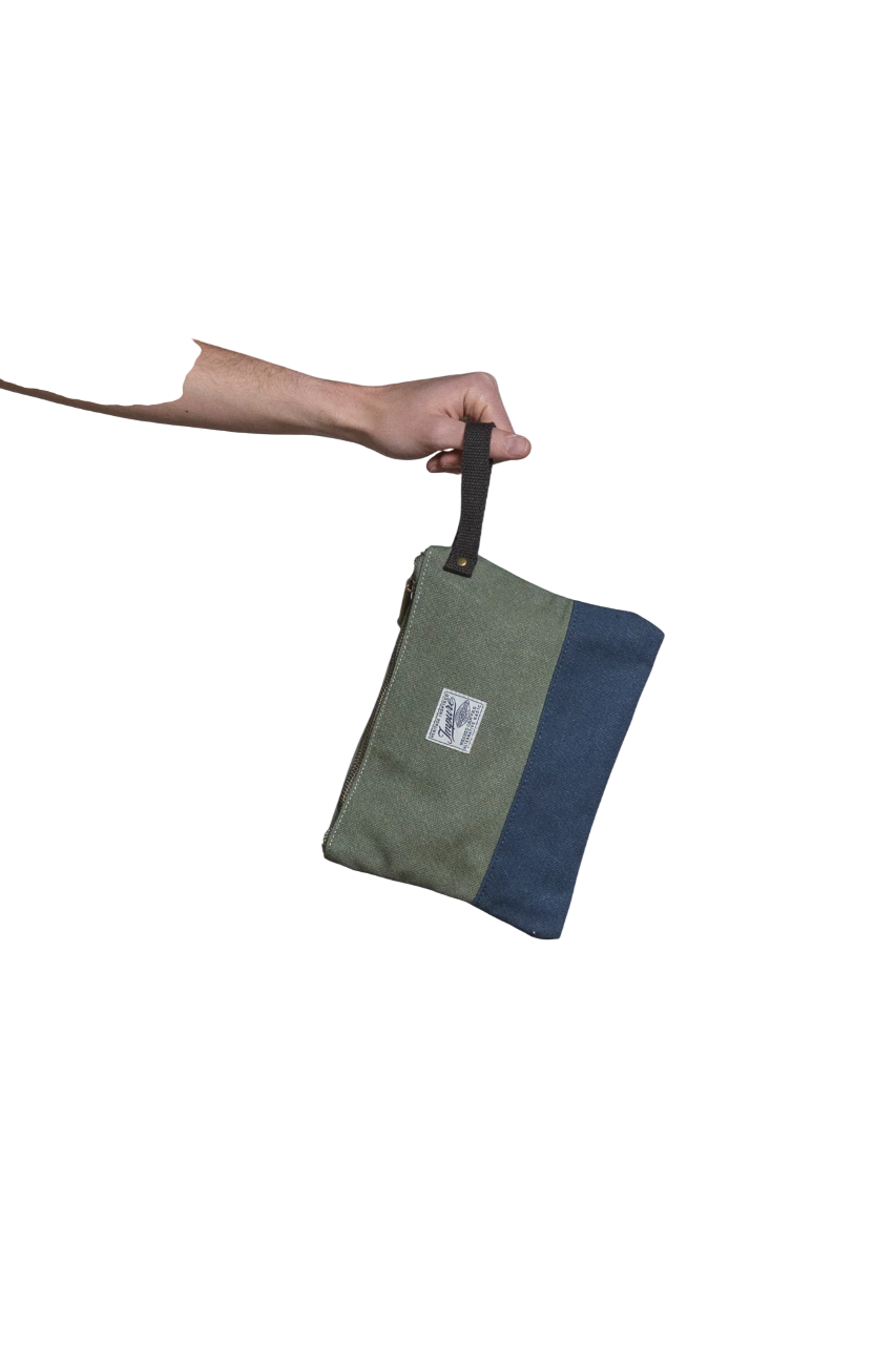 IMPURE POCHETTE SOHO CLUTCH BAG IN CANVAS MILITARY GREEN