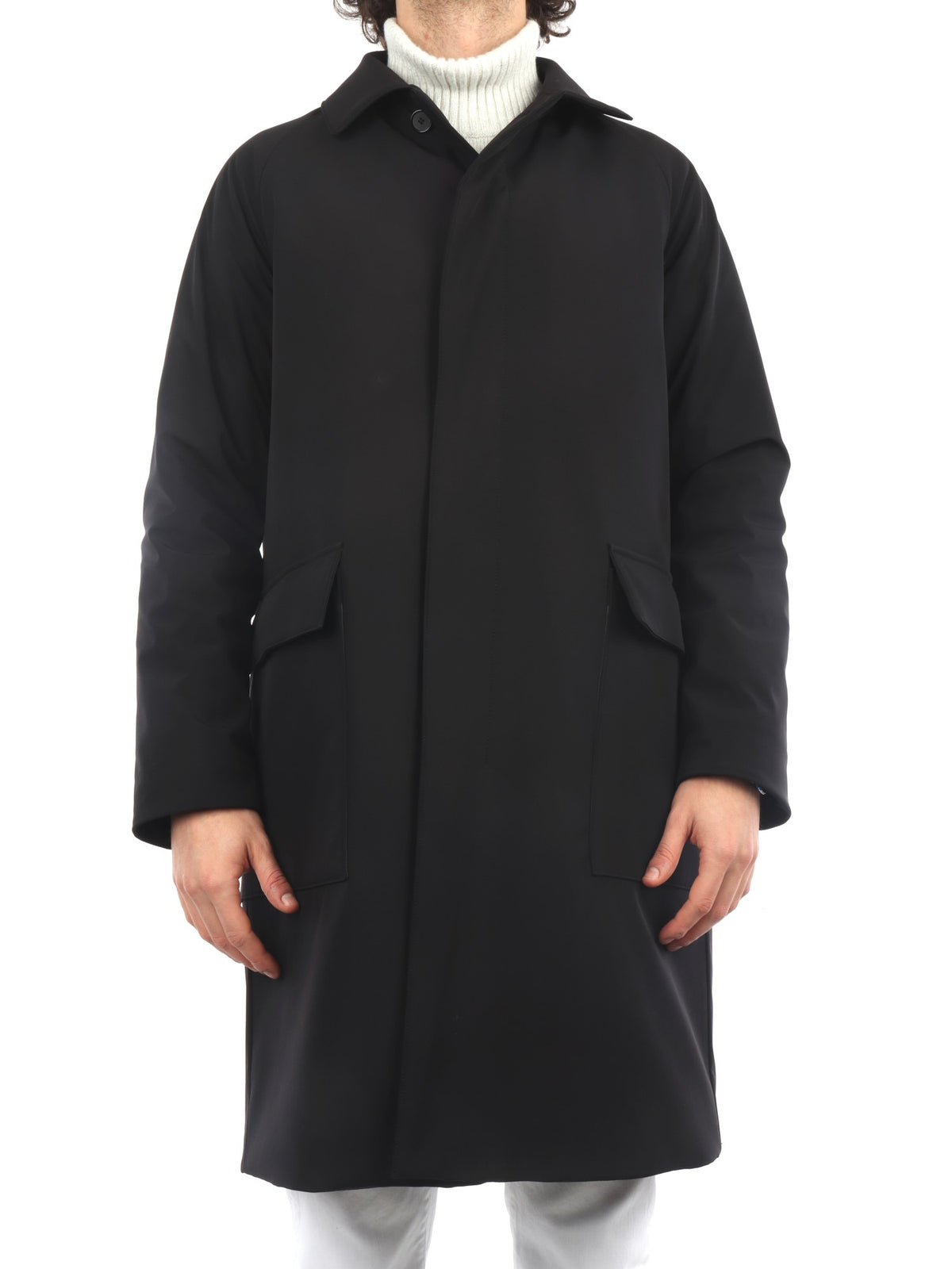 TAGLIATORE CAPPOTTO DA UOMO IN TESSUTO TECNICO COLORE NERO